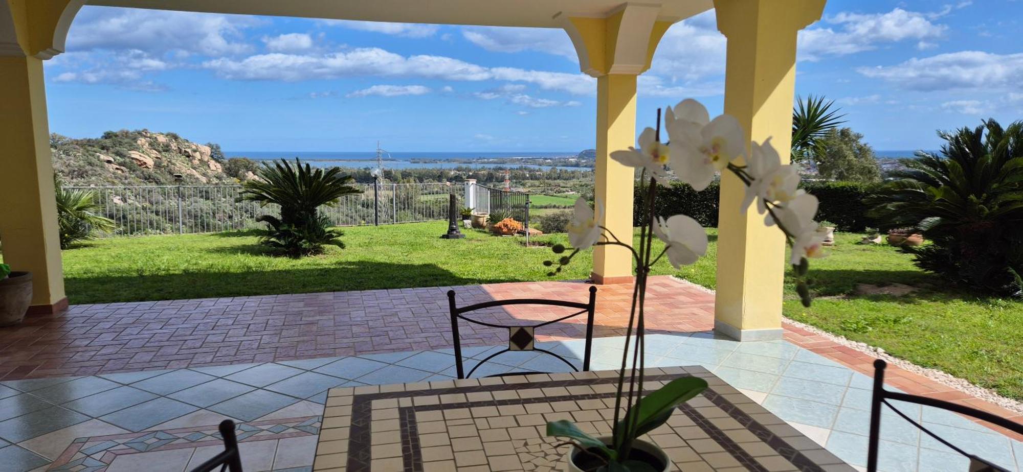 Appartement Il Panoramico à Tortolì Extérieur photo