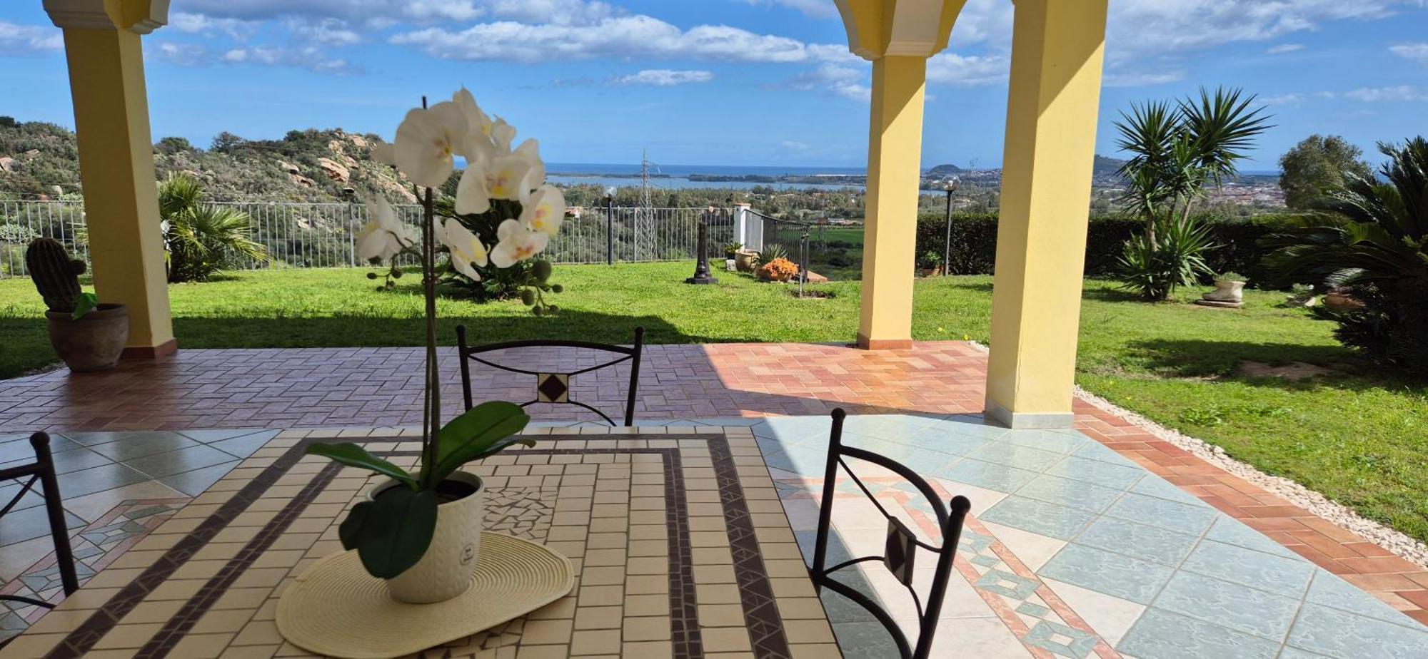 Appartement Il Panoramico à Tortolì Extérieur photo